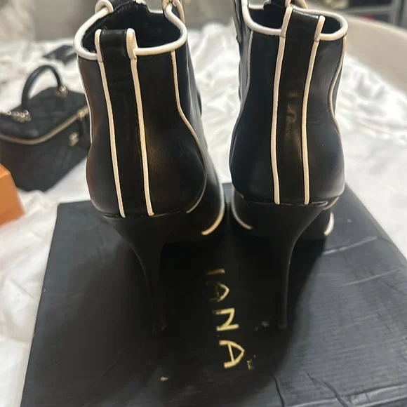 Women leather ankle boots - Picture 4 of 7